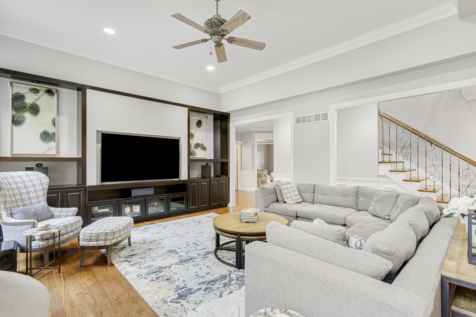 627 NANAK Court, Naperville, IL 60565