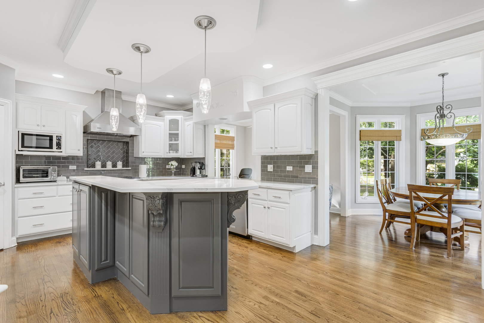 627 NANAK Court, Naperville, IL 60565