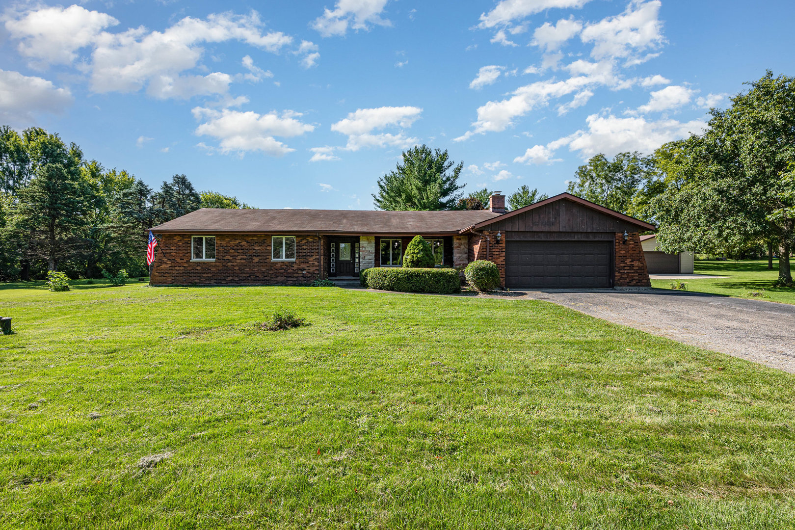 13721 W Carriage Lane, Manhattan, IL 60442