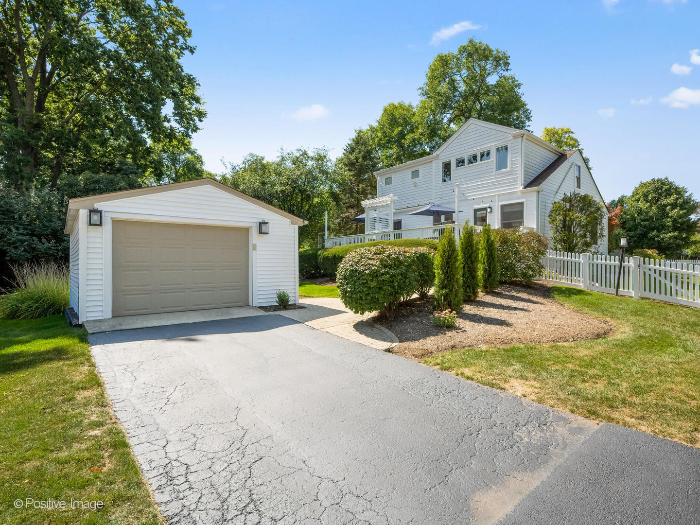 5201 Florence Avenue, Downers Grove, IL 60515