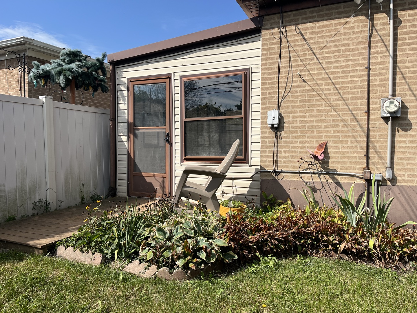 12901 S Carondolet Avenue, Chicago, IL 60633