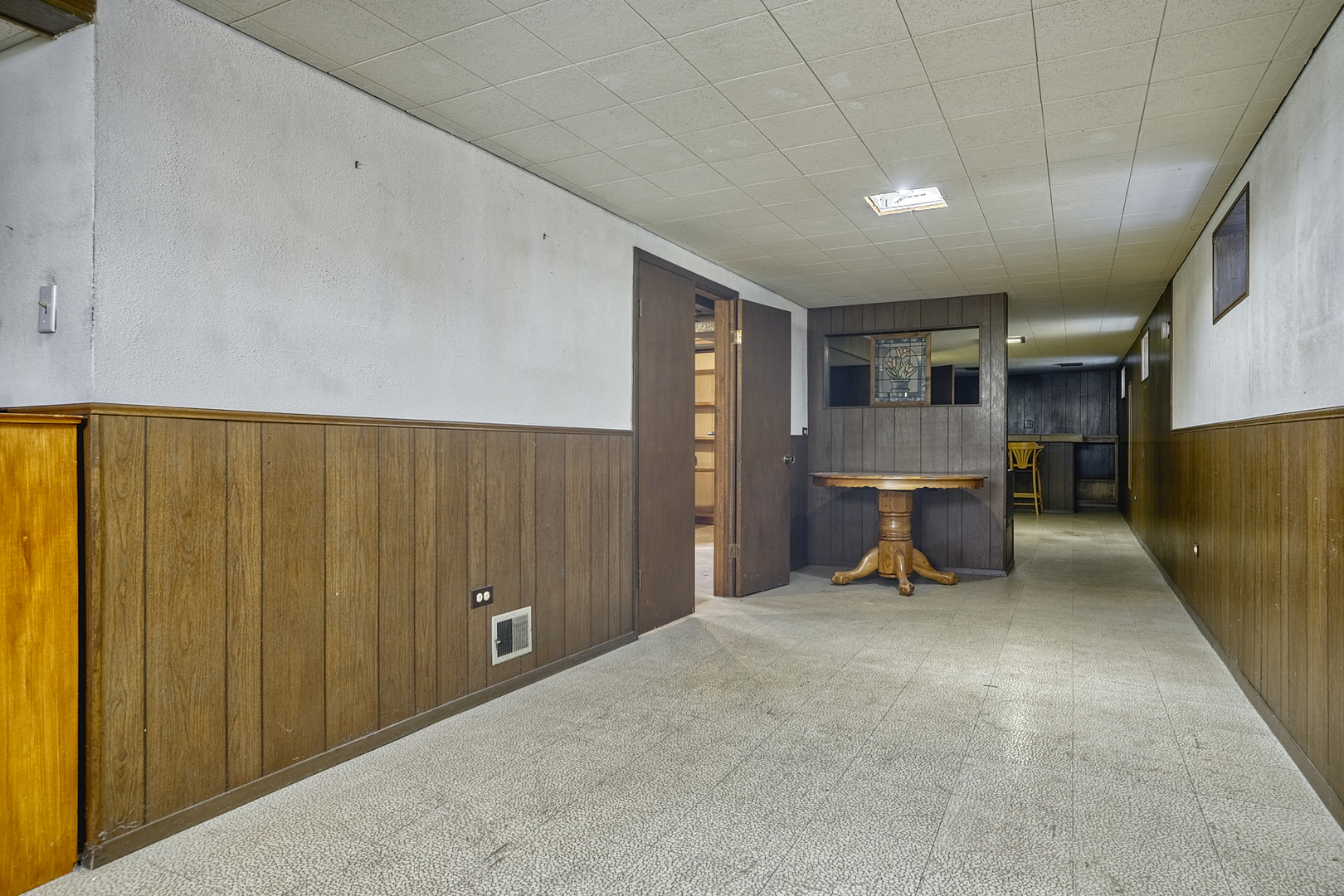 12901 S Carondolet Avenue, Chicago, IL 60633