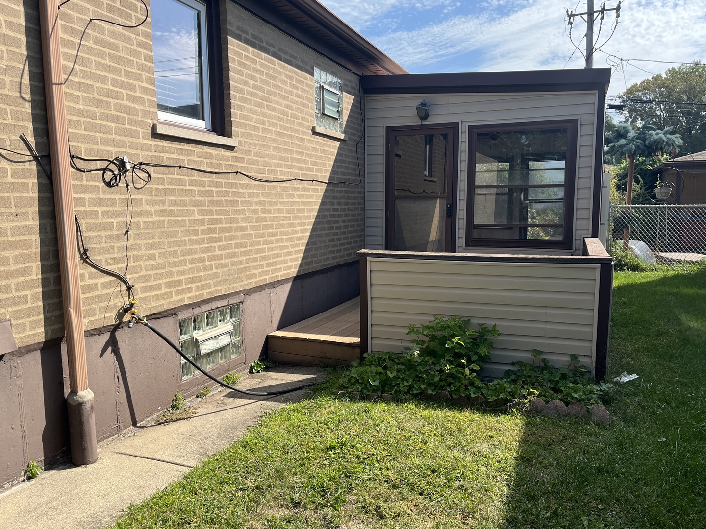 12901 S Carondolet Avenue, Chicago, IL 60633