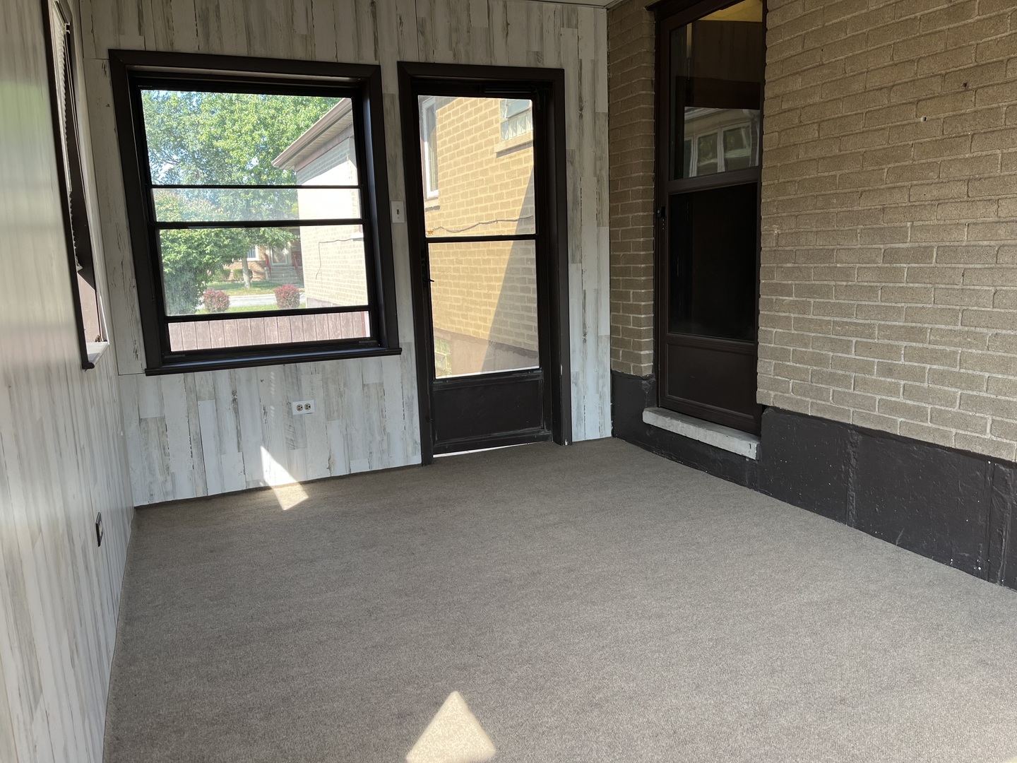 12901 S Carondolet Avenue, Chicago, IL 60633