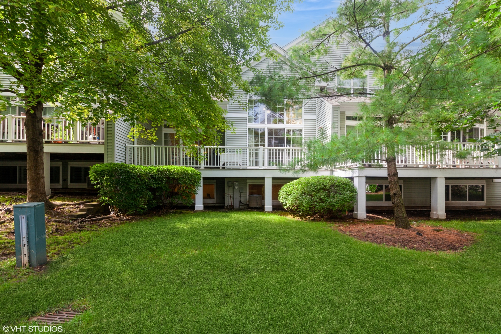 152 Orchards Pass Avenue, Bartlett, IL 60103