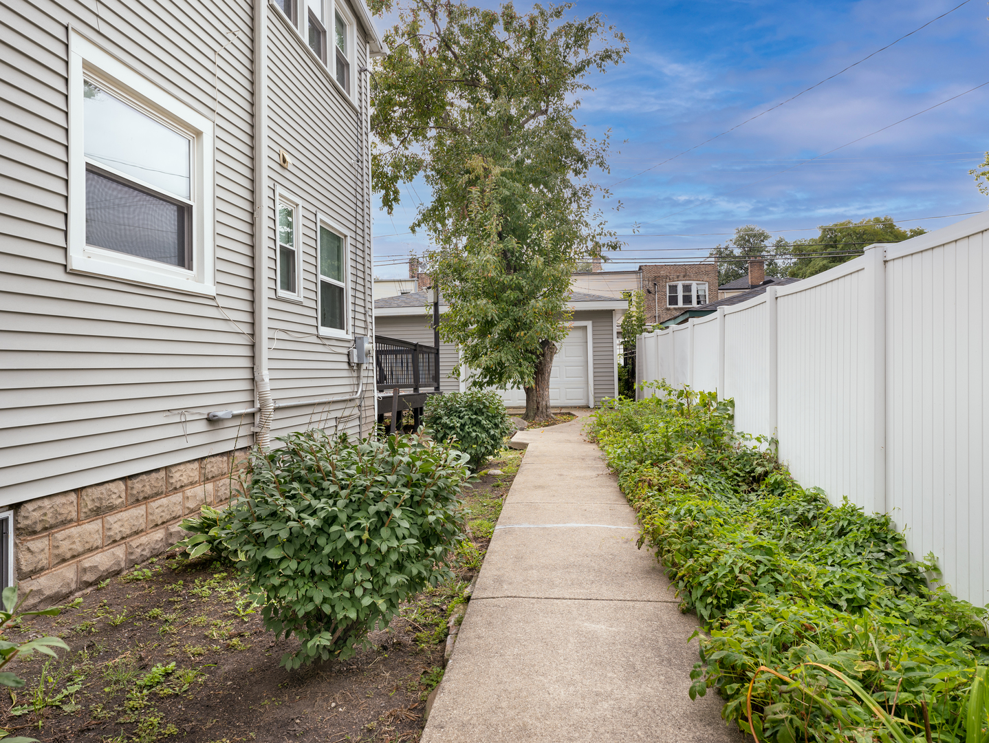 3439 W 66th Place, Chicago, IL 60629