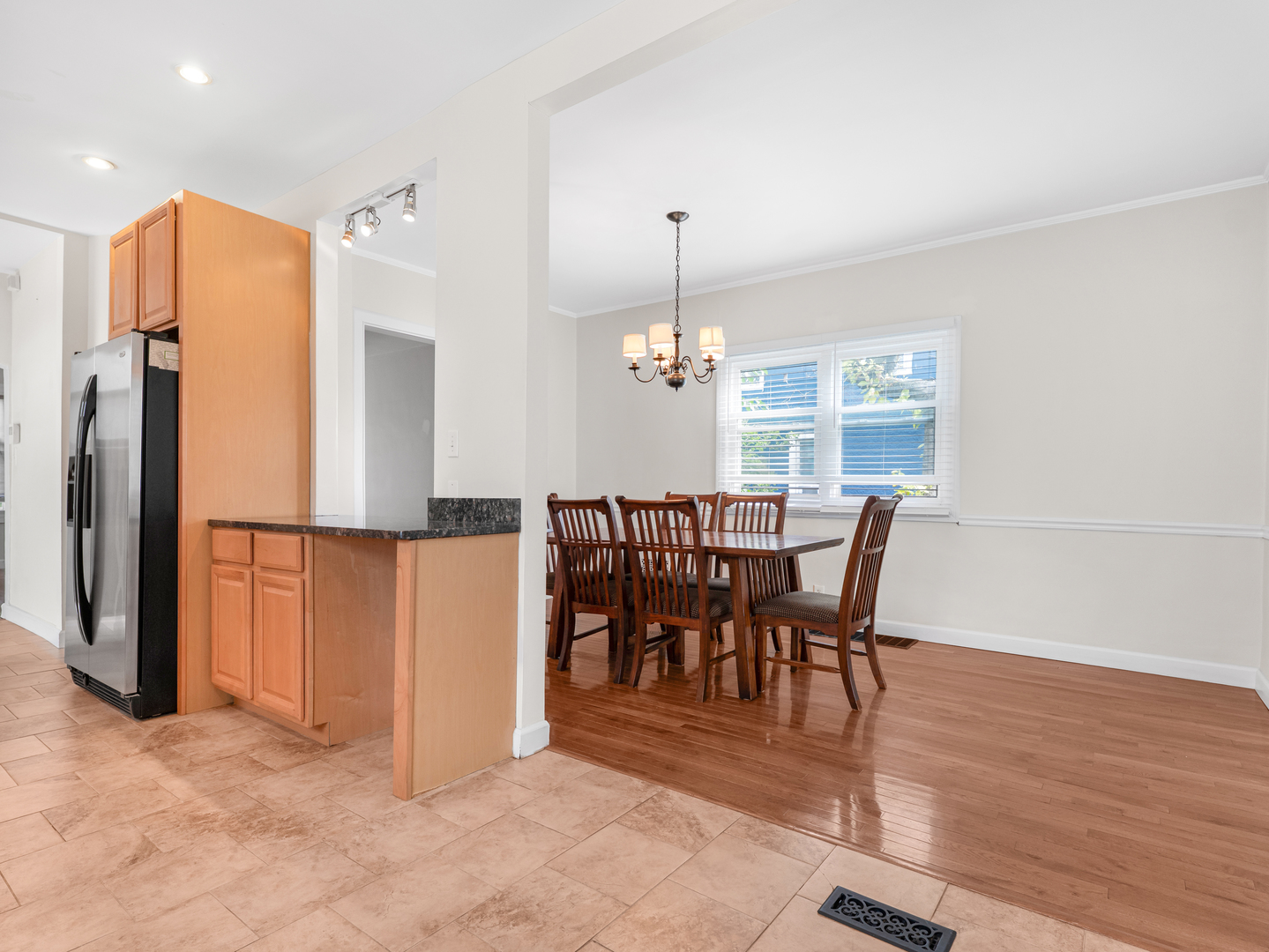 3439 W 66th Place, Chicago, IL 60629