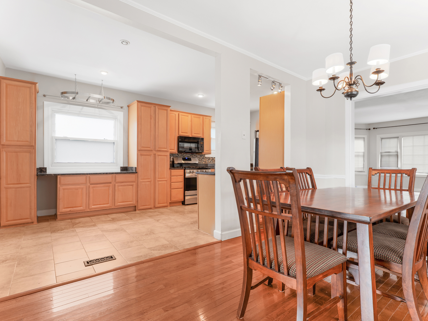 3439 W 66th Place, Chicago, IL 60629