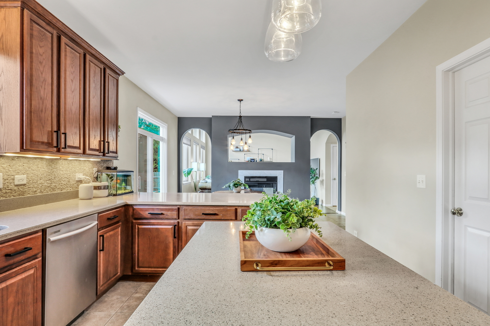13428 Victoria Lane, Beach Park, IL 60083