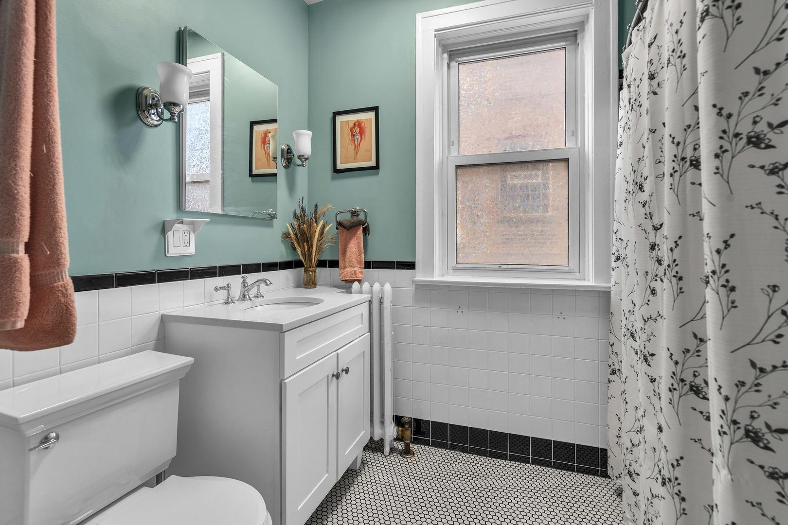 1458 W Berwyn Avenue #1, Chicago, IL 60640