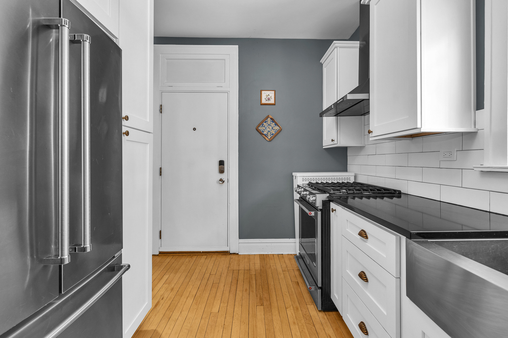 1458 W Berwyn Avenue #1, Chicago, IL 60640