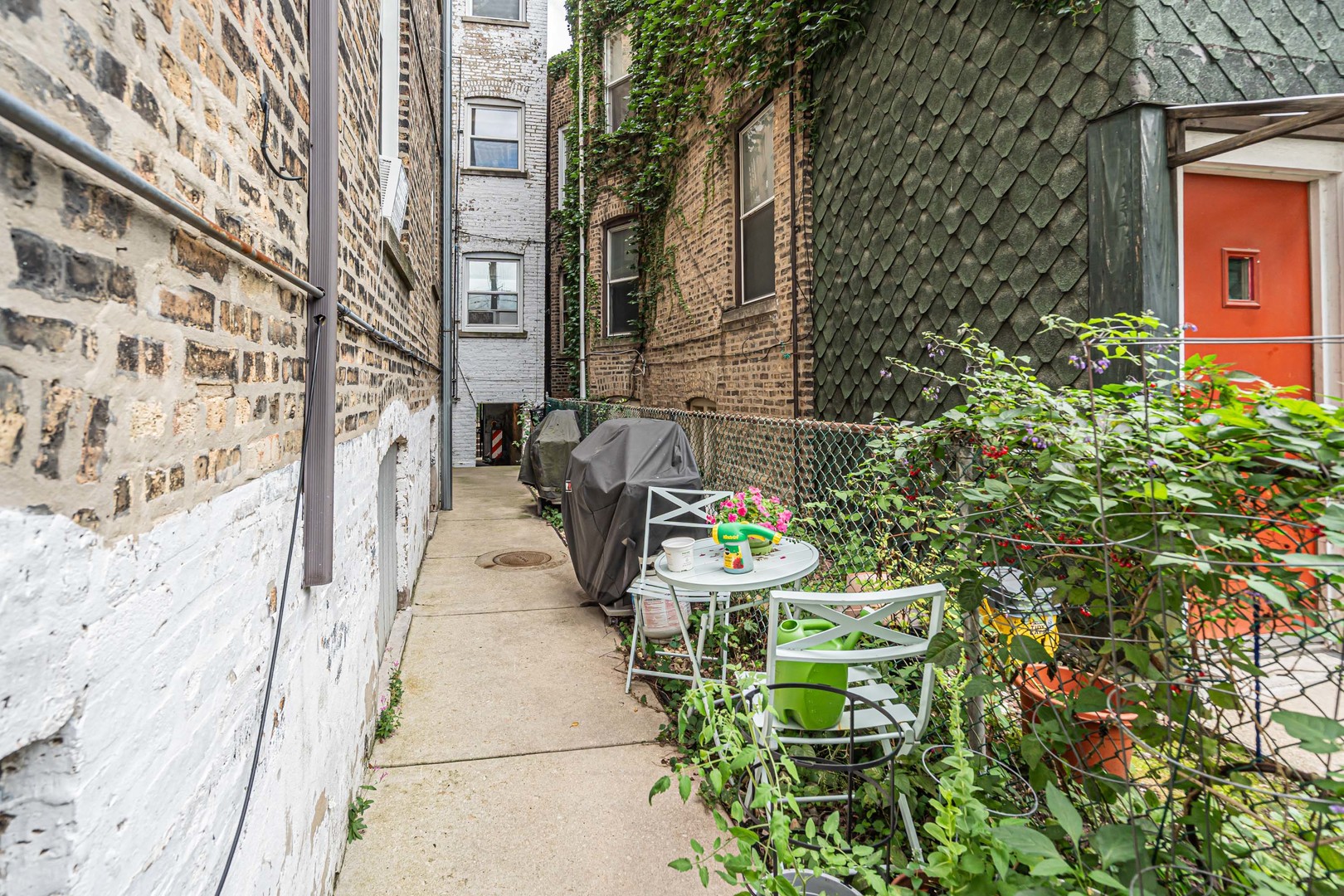 1458 W Berwyn Avenue #1, Chicago, IL 60640