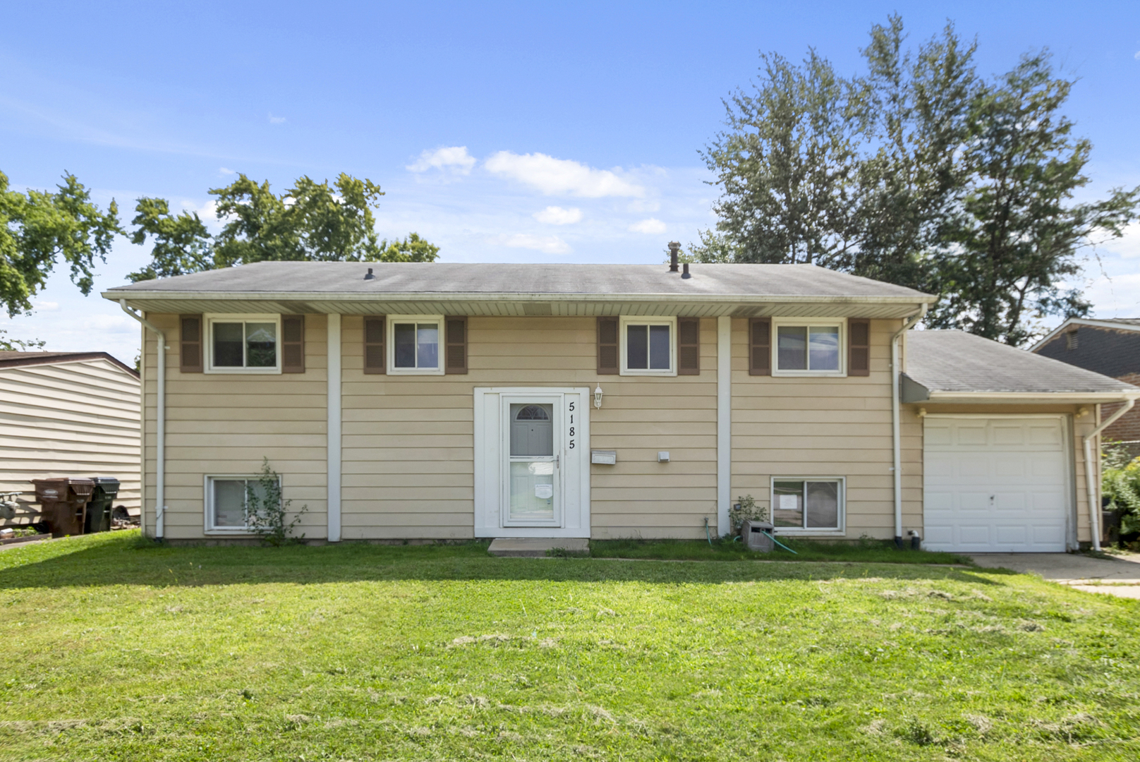 5185 Greentree Road, Oak Forest, IL 60452