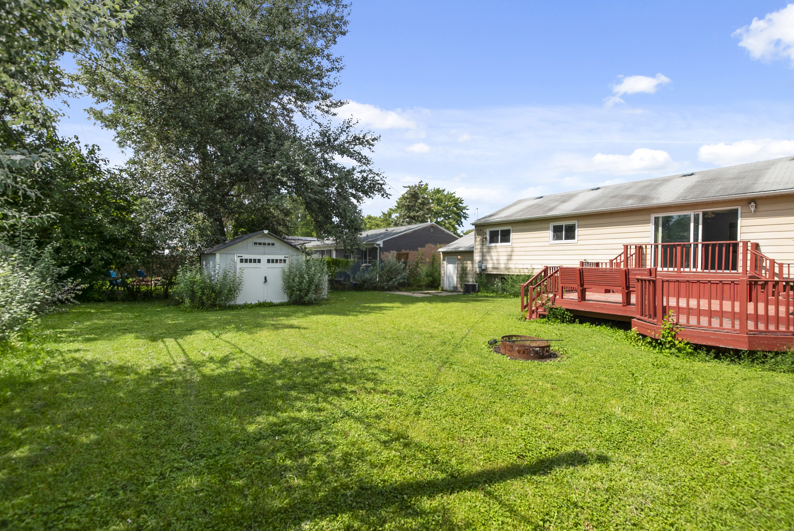 5185 Greentree Road, Oak Forest, IL 60452