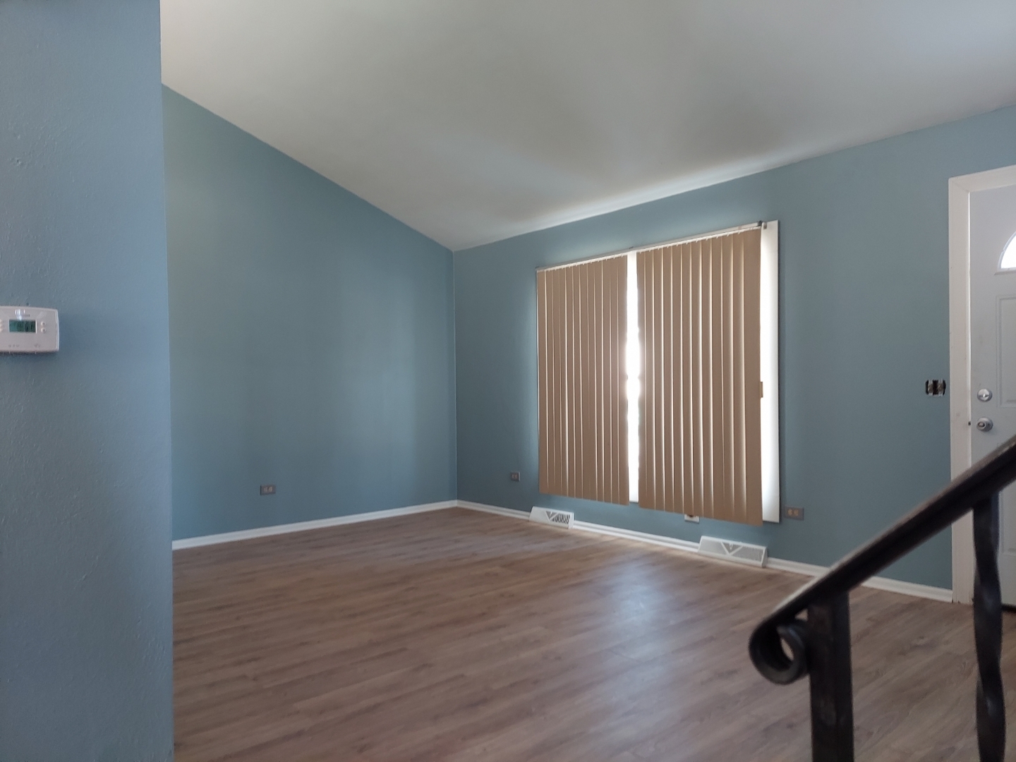 625 Morningside Drive, Round Lake Beach, IL 60073