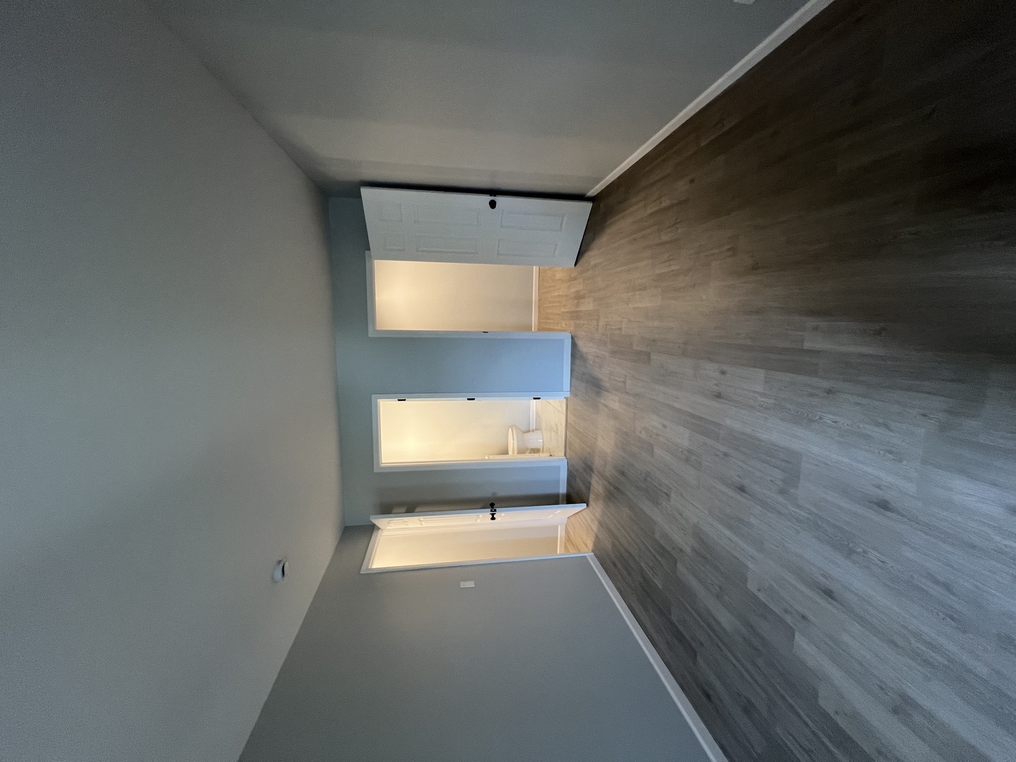 7816 WOODWARD Avenue #40-4G, Woodridge, IL 60517