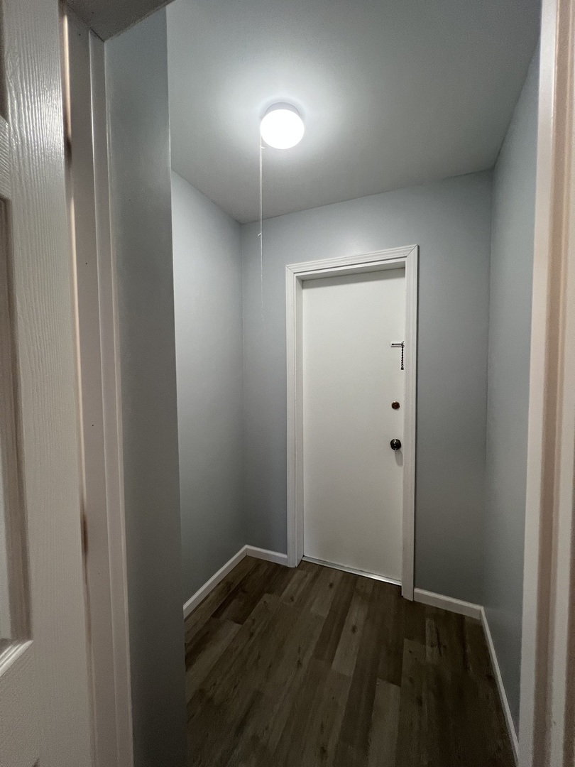 7816 WOODWARD Avenue #40-4G, Woodridge, IL 60517
