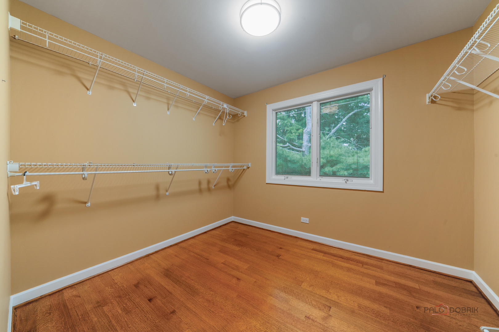 1884 Tweed Road, Inverness, IL 60067
