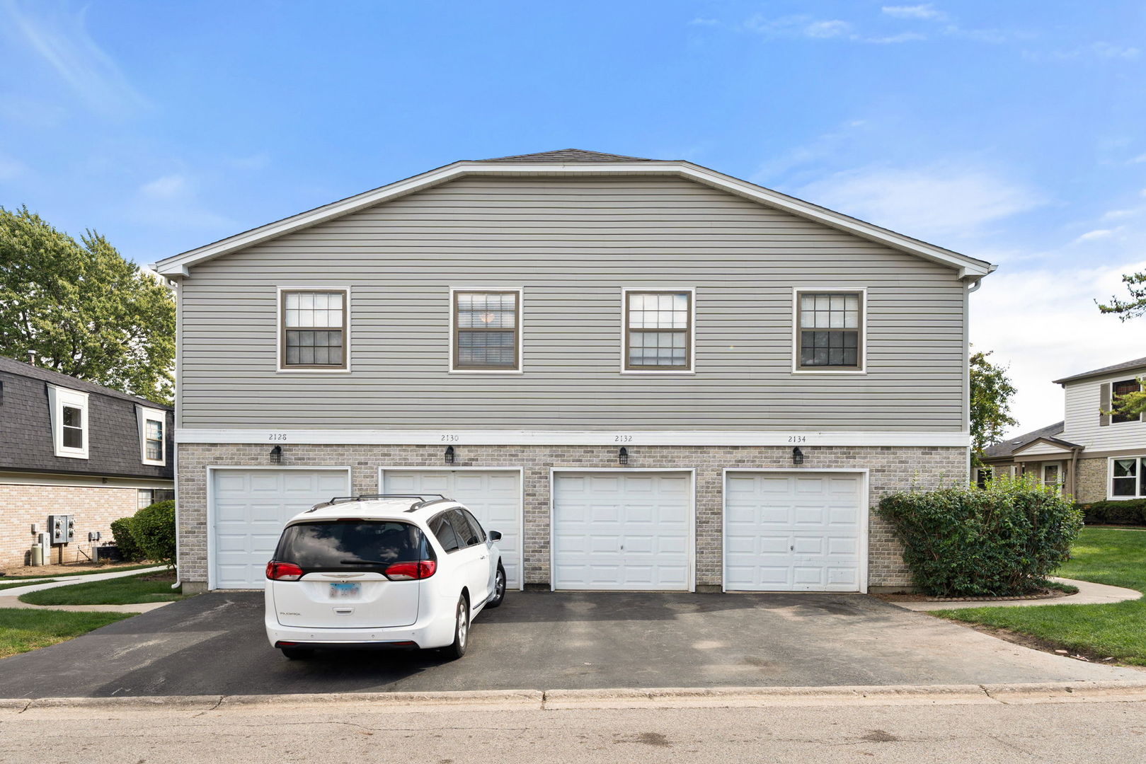 2134 N Ginger Creek Drive #19D, Palatine, IL 60074