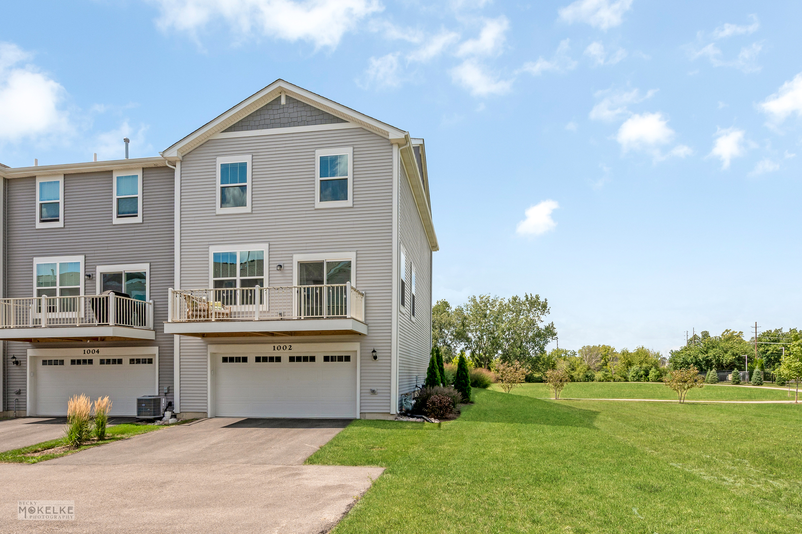 1002 Atterberg Road, South Elgin, IL 60177