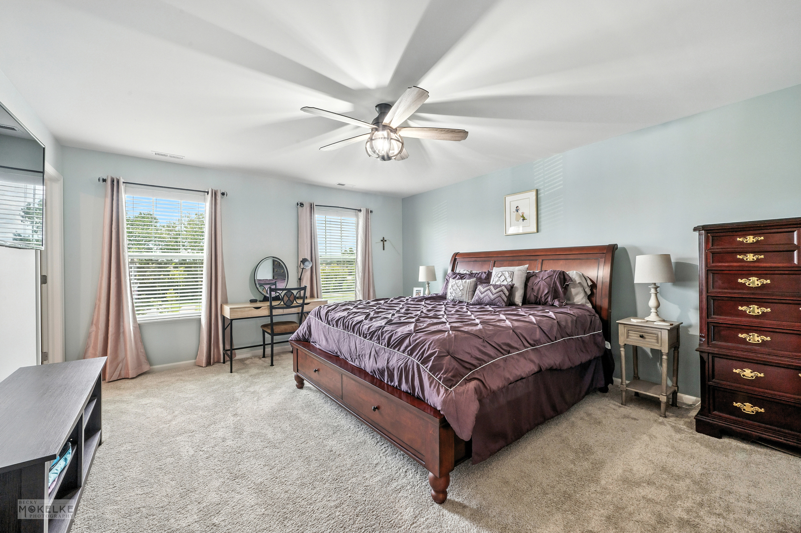 1002 Atterberg Road, South Elgin, IL 60177