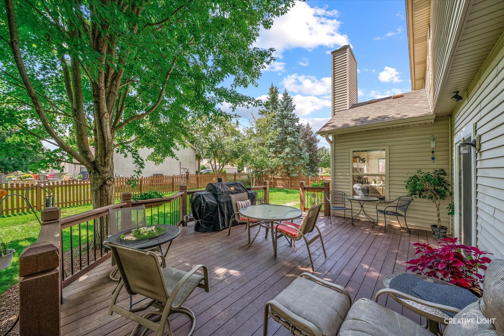 215 Long Beach Road, Oswego, IL 60543