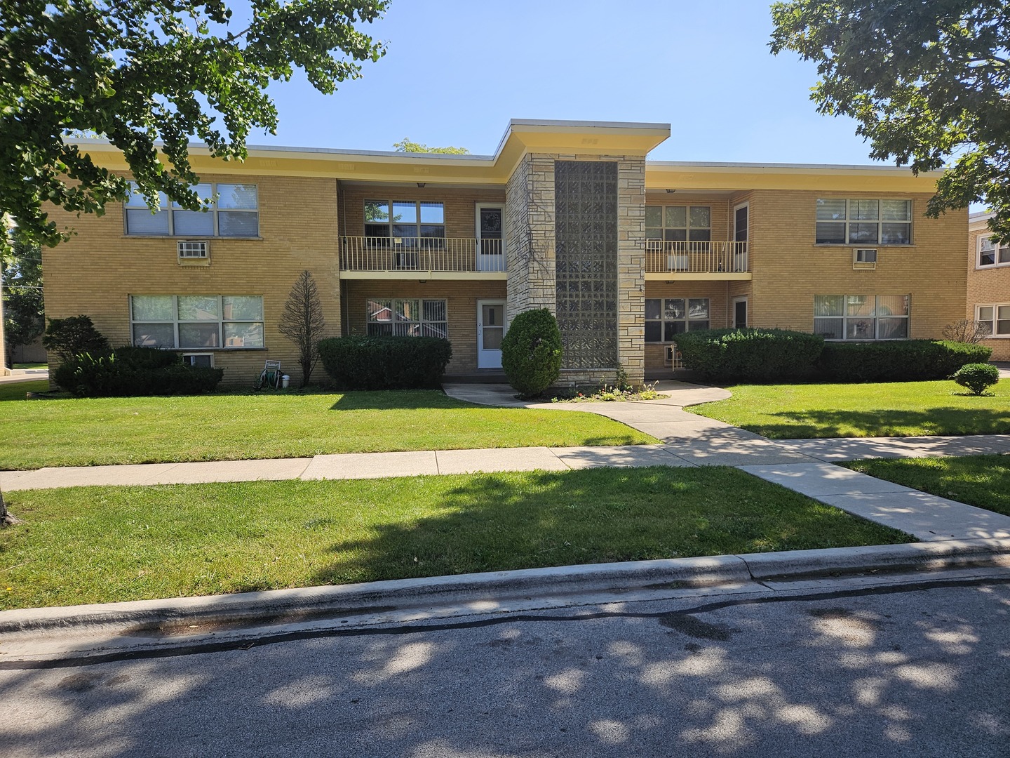 1415 Homestead Road #5, La Grange Park, IL 60526