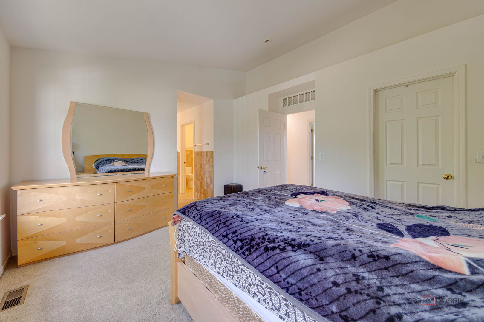 2227 Trailside Lane, Wauconda, IL 60084
