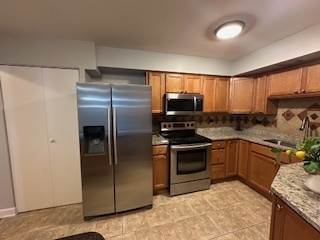 2226 S Goebbert Road #365, Arlington Heights, IL 60005