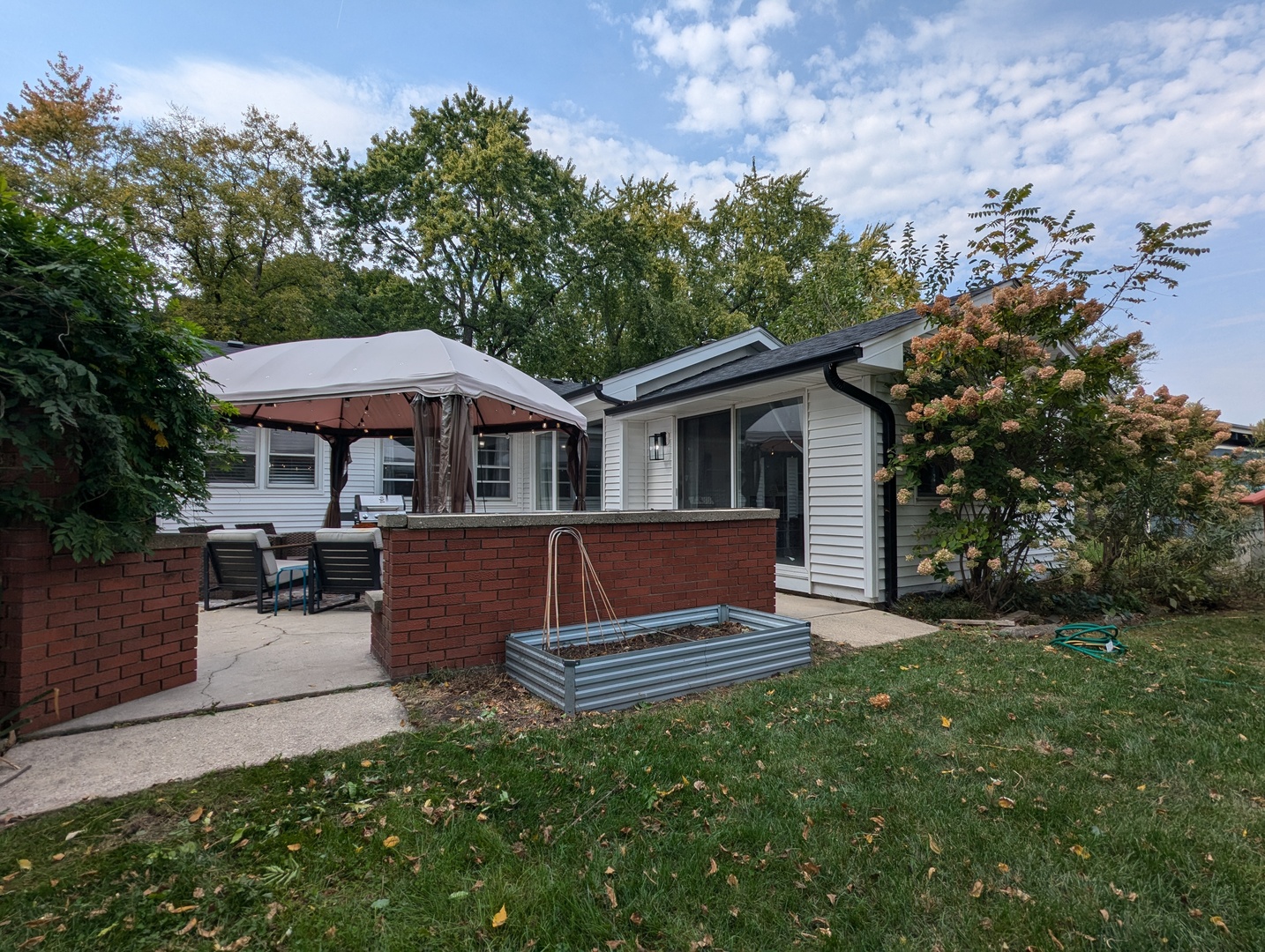228 S Westlawn Avenue, Aurora, IL 60506