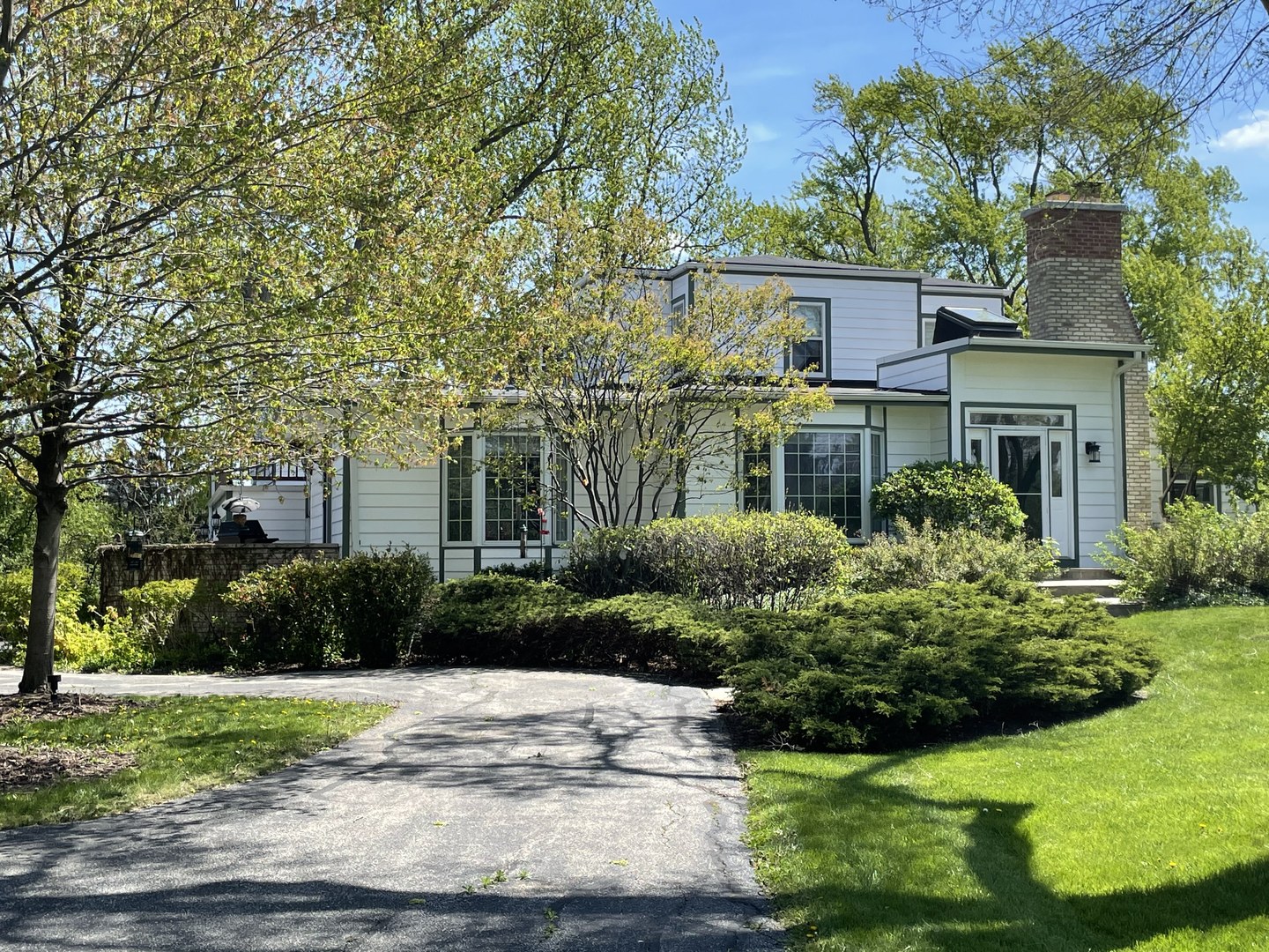 27877 N Bradley Road, Lake Forest, IL 60045