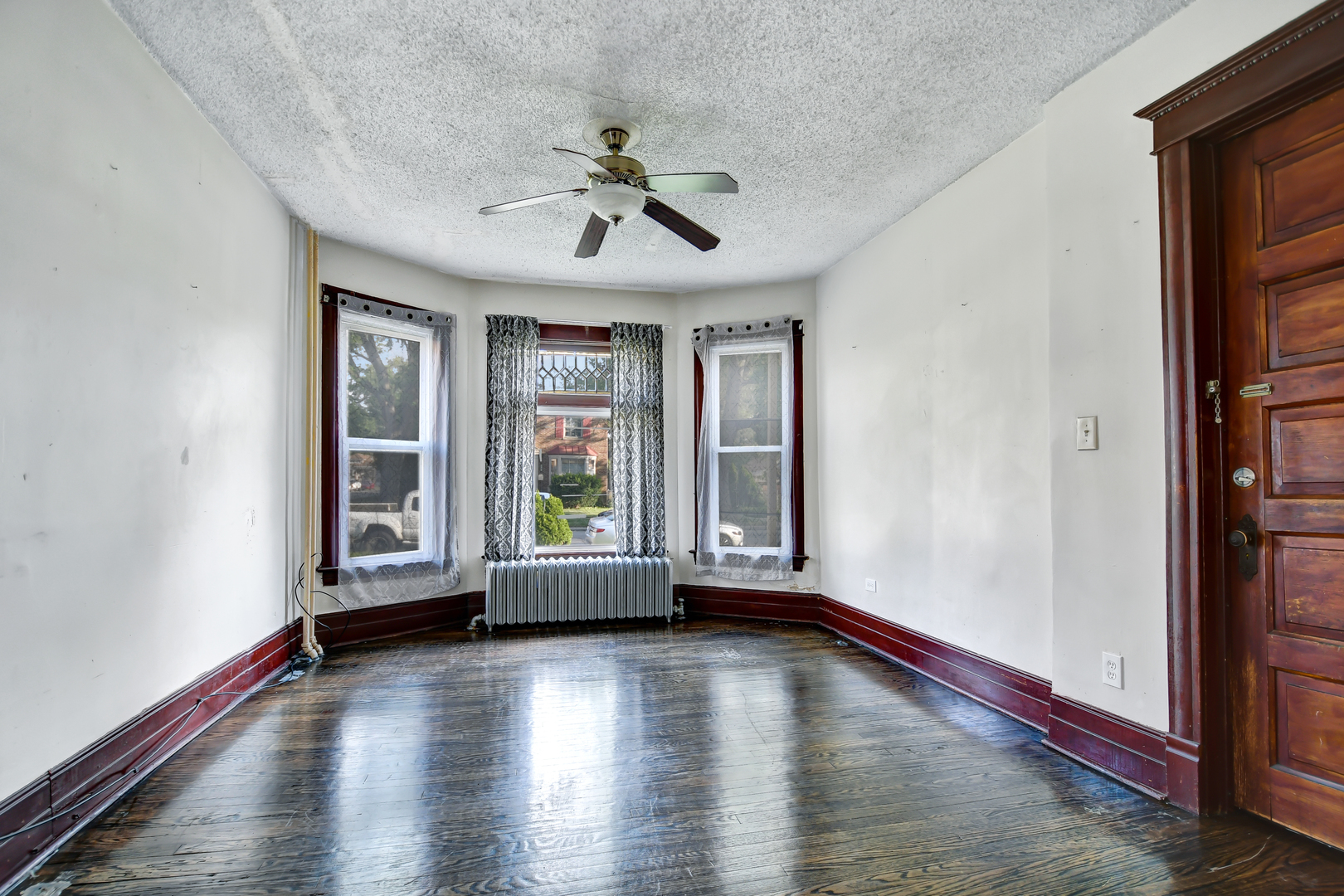 1904 High Street, Blue Island, IL 60406