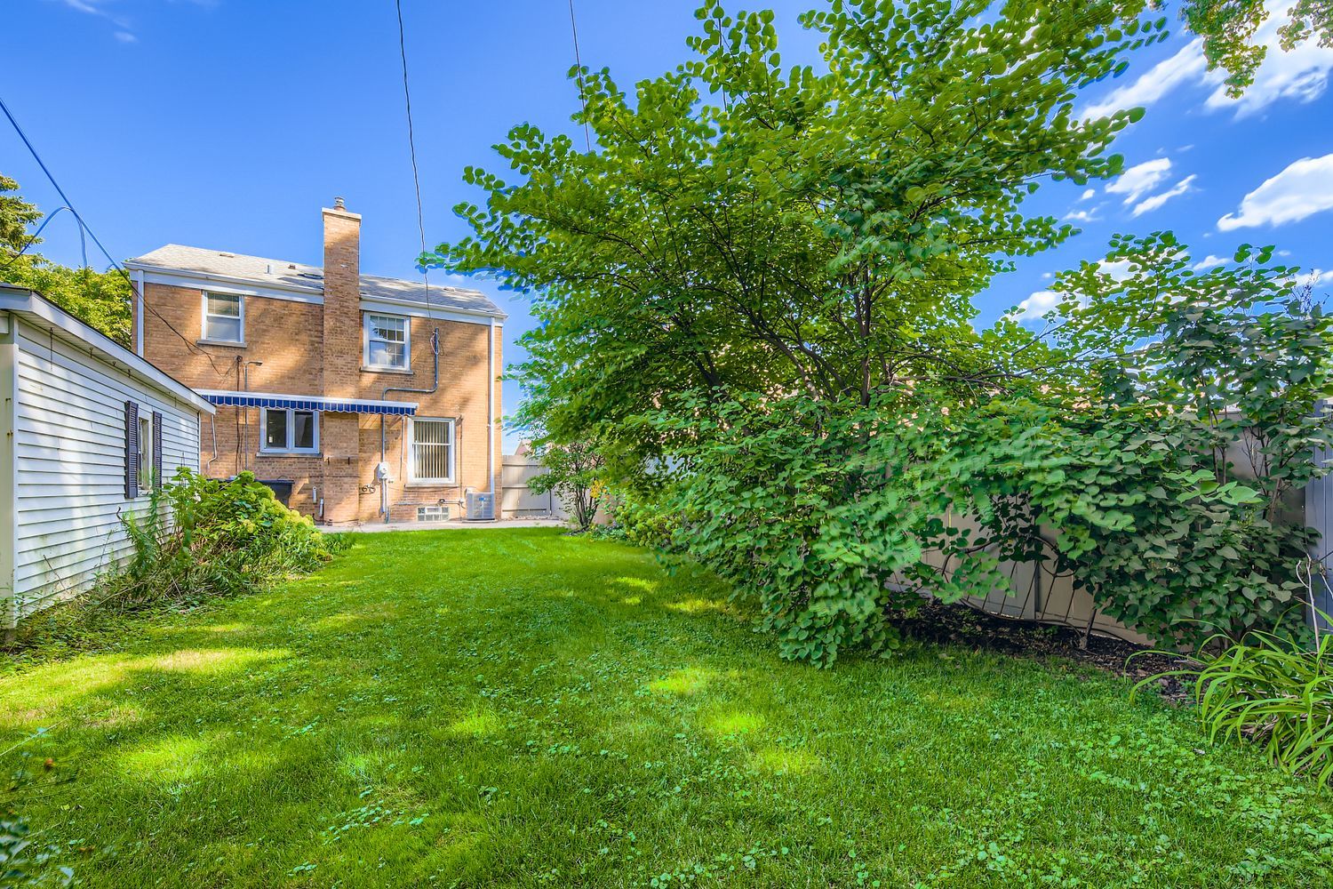 5943 W Touhy Avenue, Chicago, IL 60646