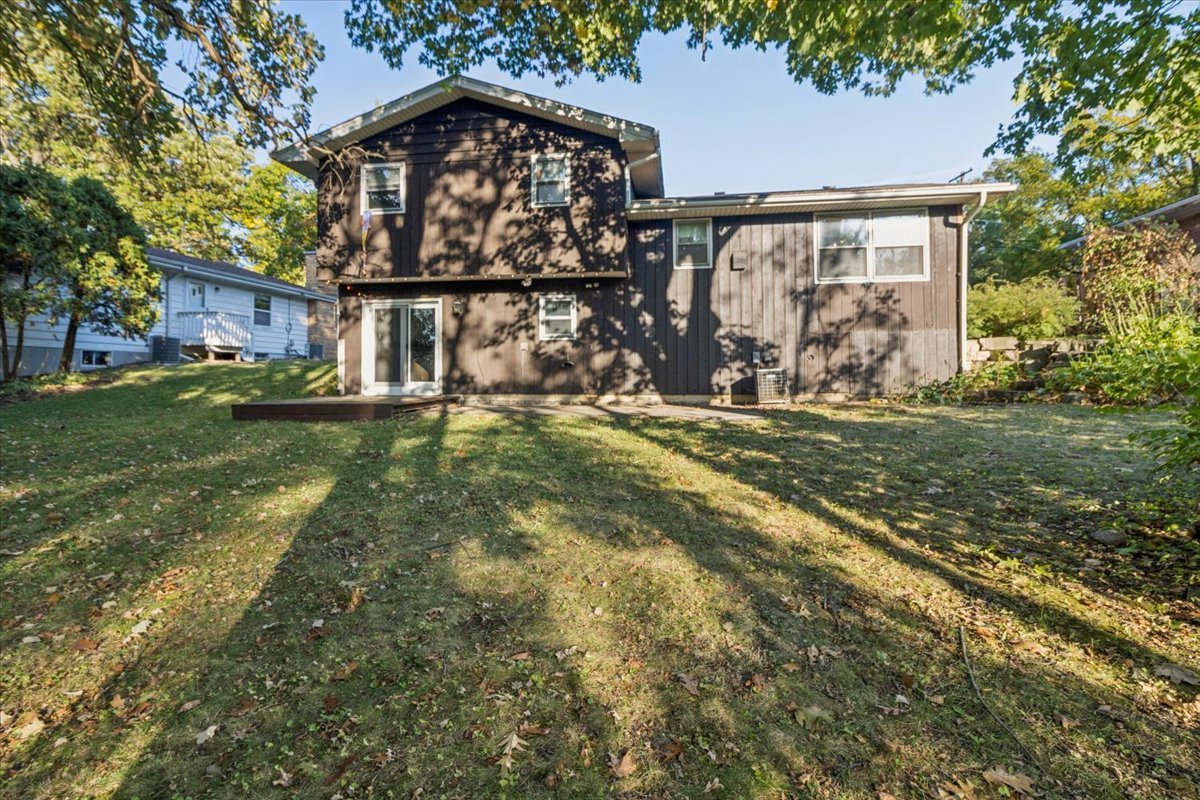 5112 Main Street, Lisle, IL 60532