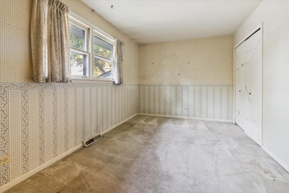 5112 Main Street, Lisle, IL 60532