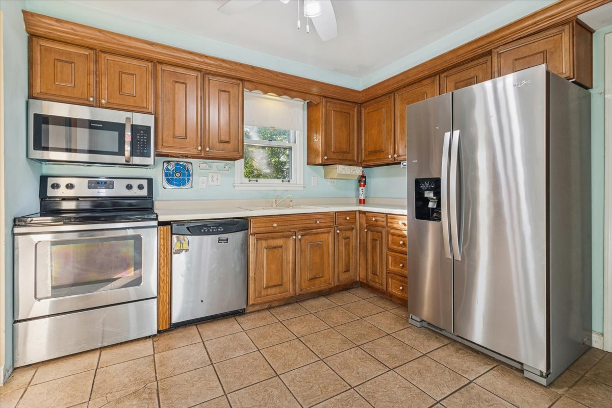 5112 Main Street, Lisle, IL 60532