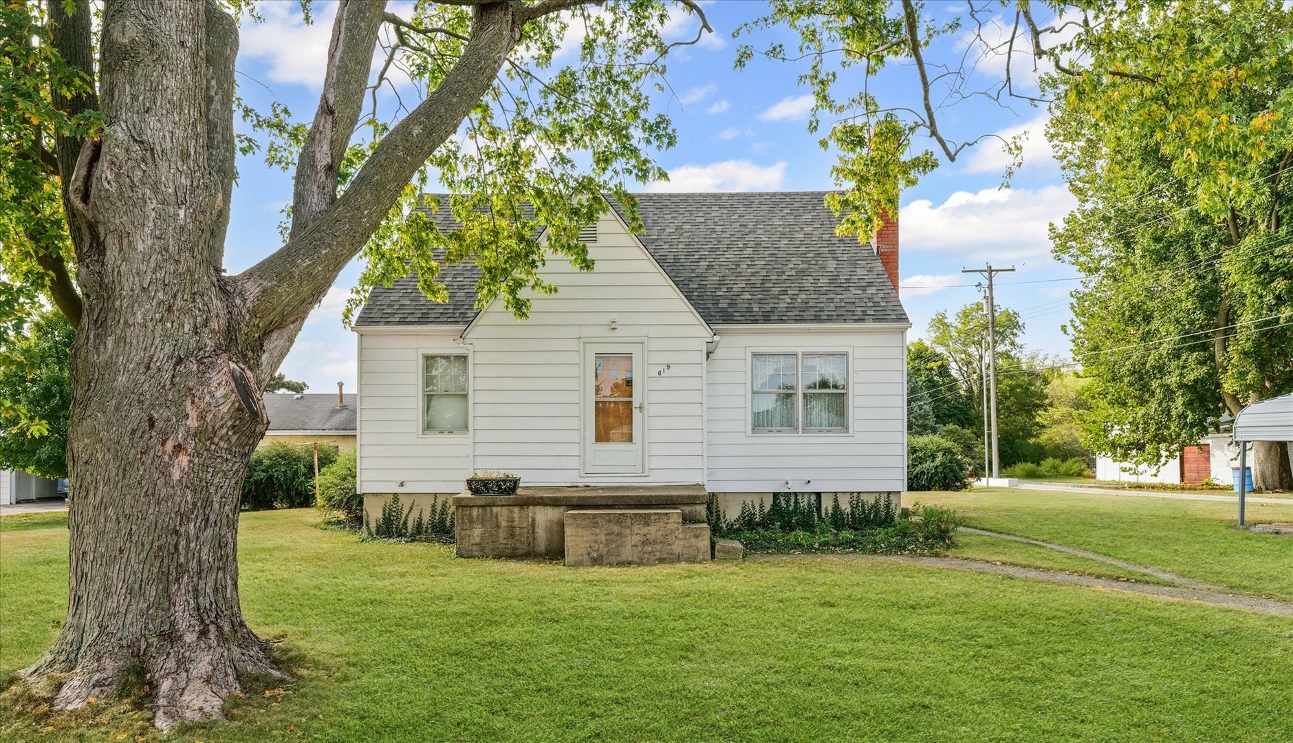 619 E 11th Street, Gibson City, IL 60936