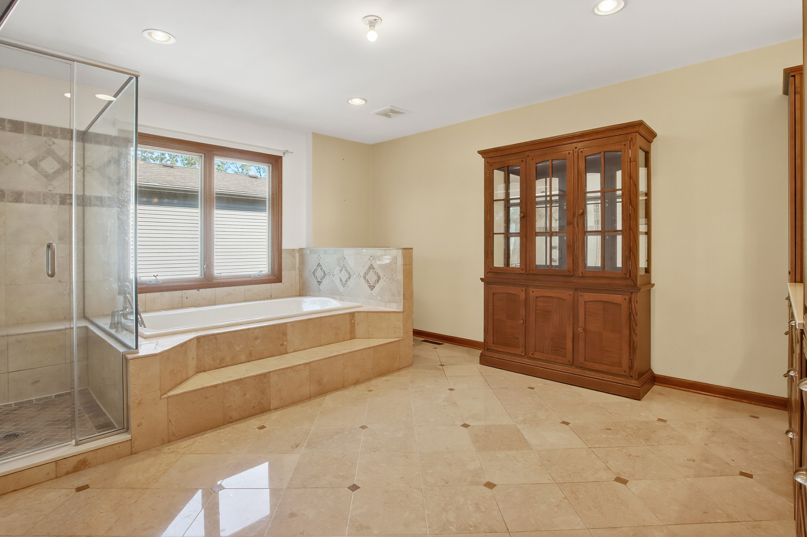 1417 E Joyce Avenue, Palatine, IL 60074