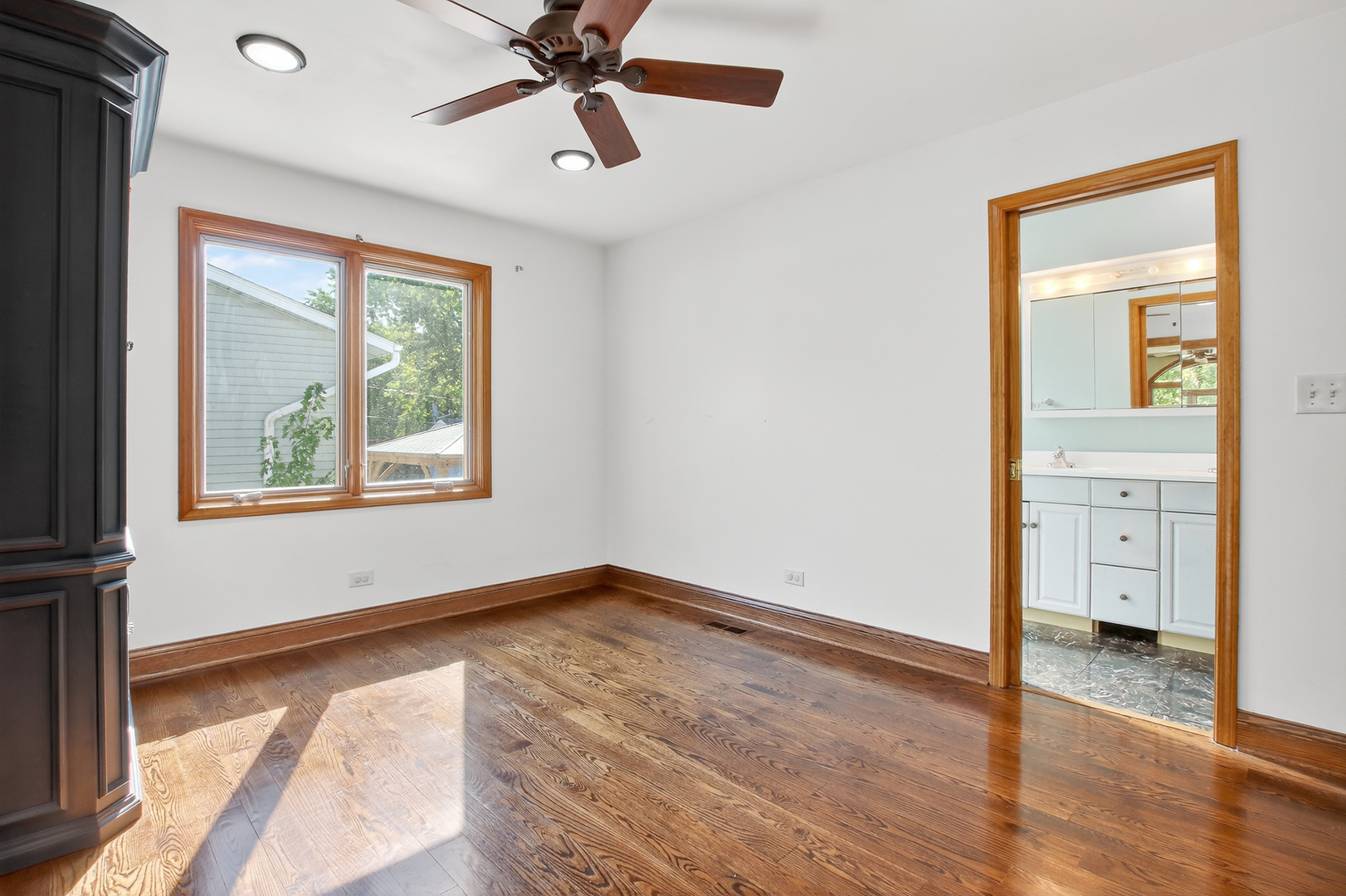 1417 E Joyce Avenue, Palatine, IL 60074