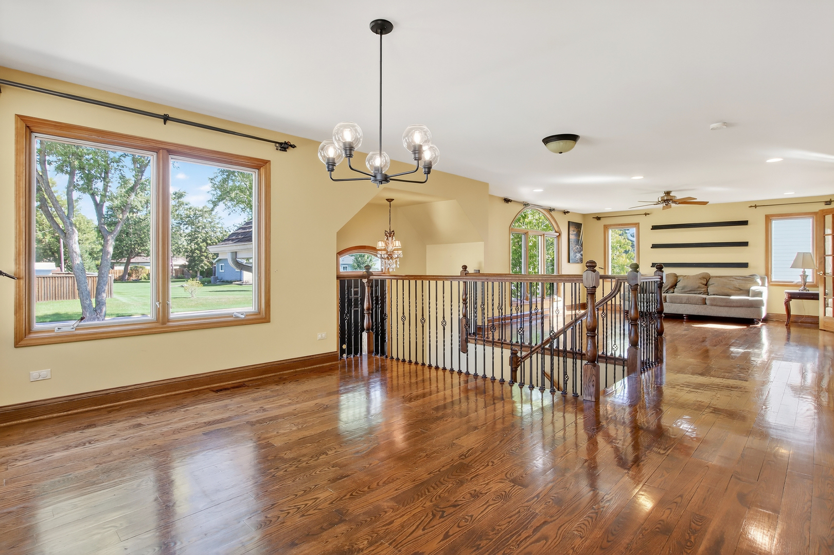 1417 E Joyce Avenue, Palatine, IL 60074