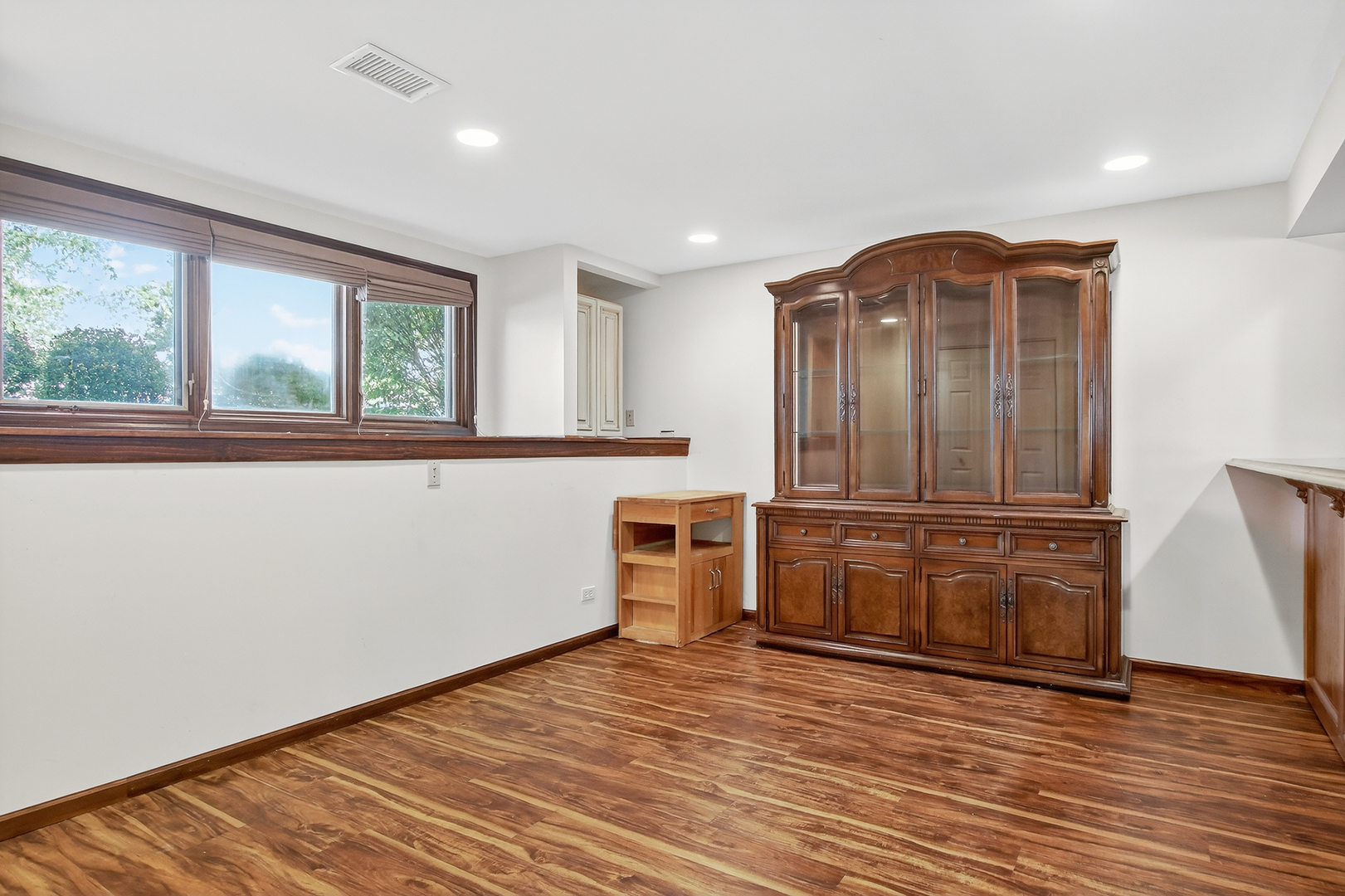1417 E Joyce Avenue, Palatine, IL 60074