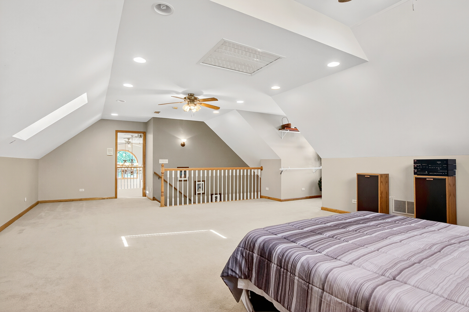 1417 E Joyce Avenue, Palatine, IL 60074