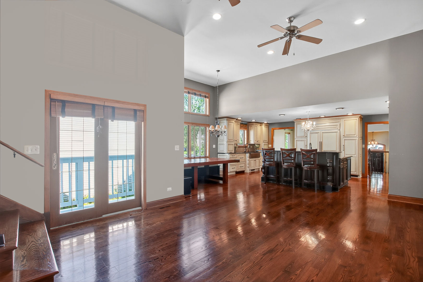 1417 E Joyce Avenue, Palatine, IL 60074