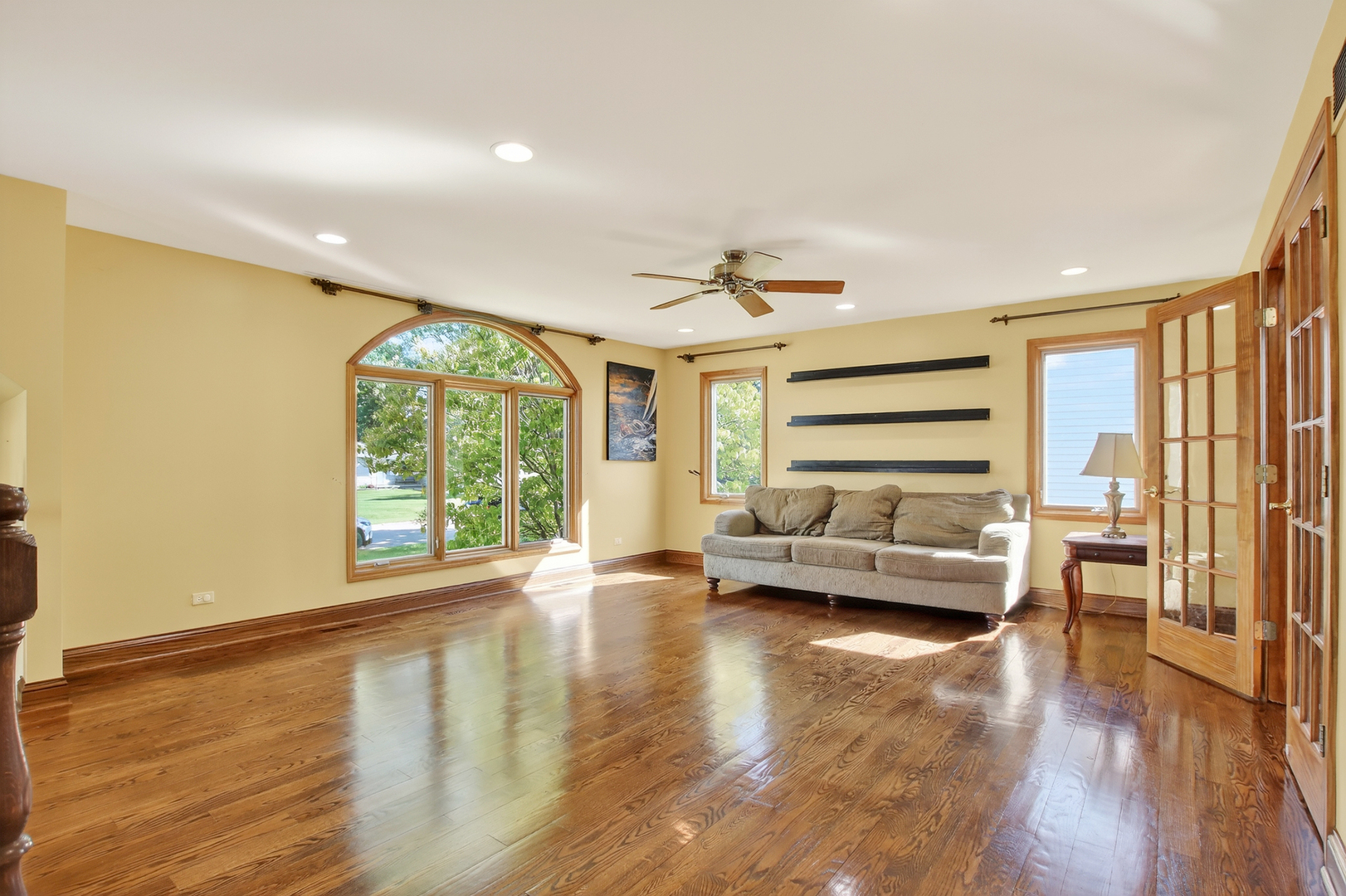 1417 E Joyce Avenue, Palatine, IL 60074
