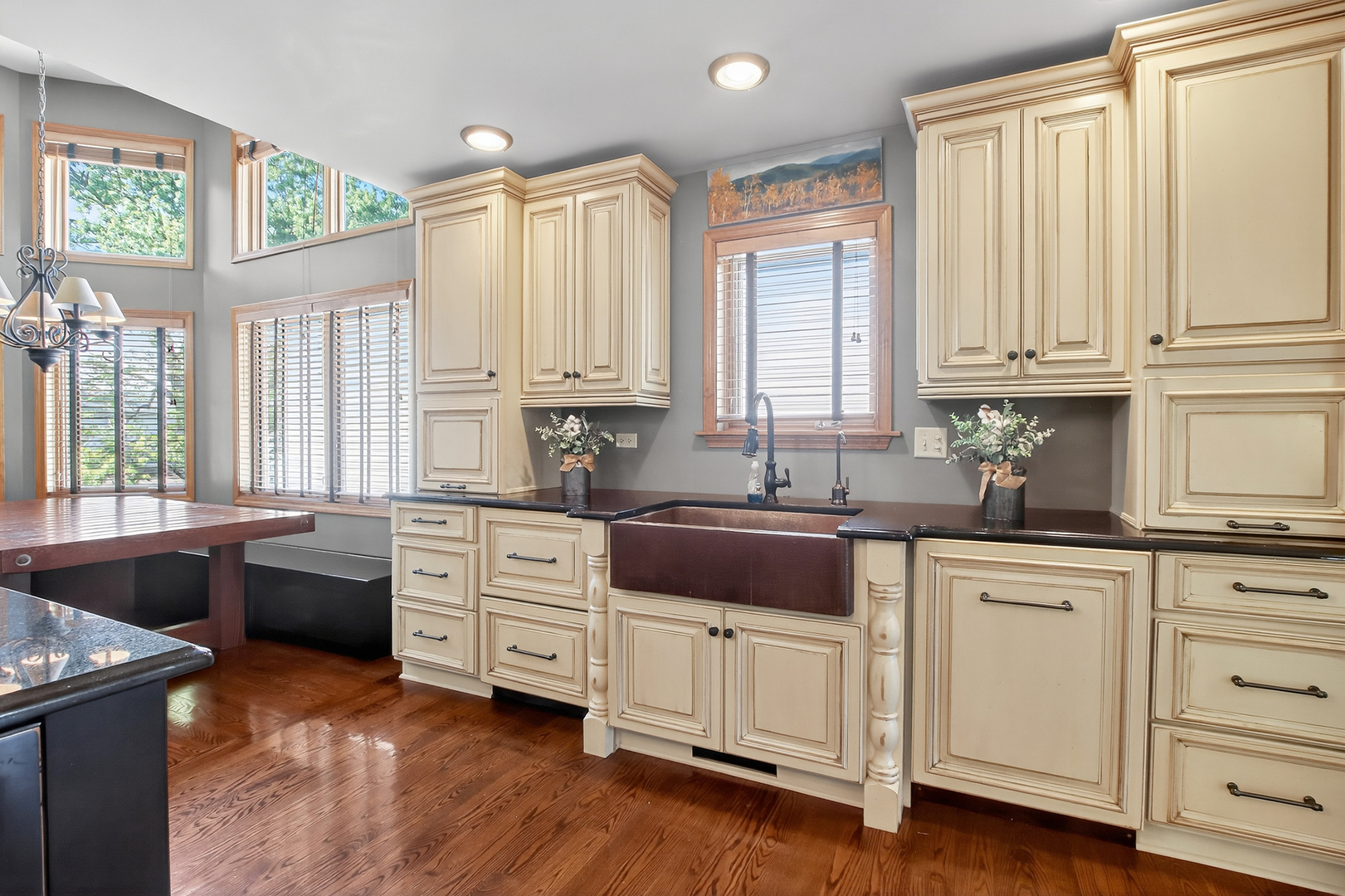1417 E Joyce Avenue, Palatine, IL 60074