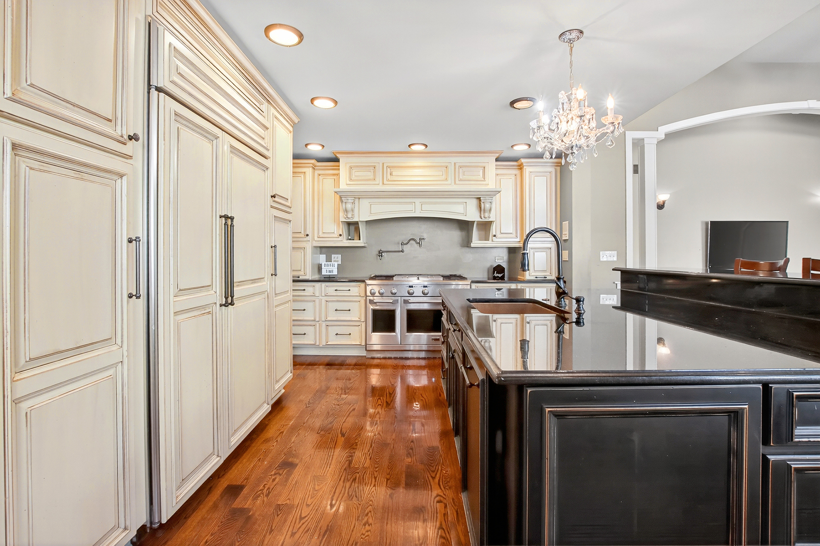 1417 E Joyce Avenue, Palatine, IL 60074