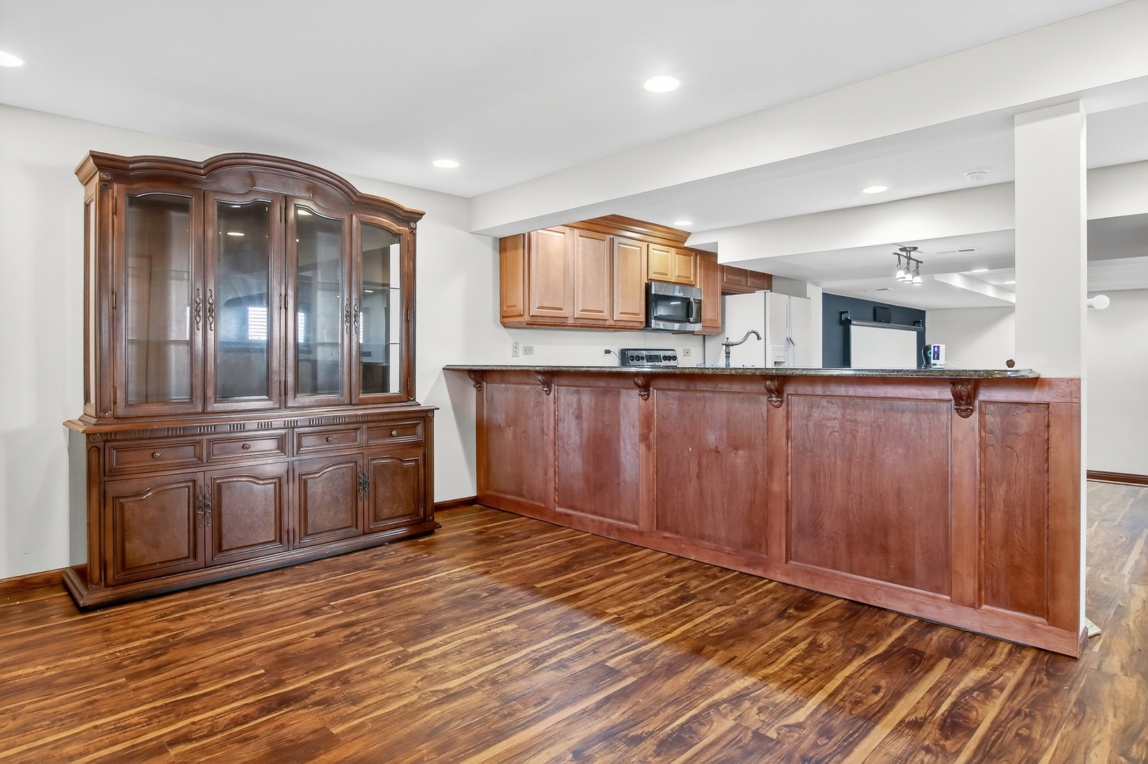 1417 E Joyce Avenue, Palatine, IL 60074