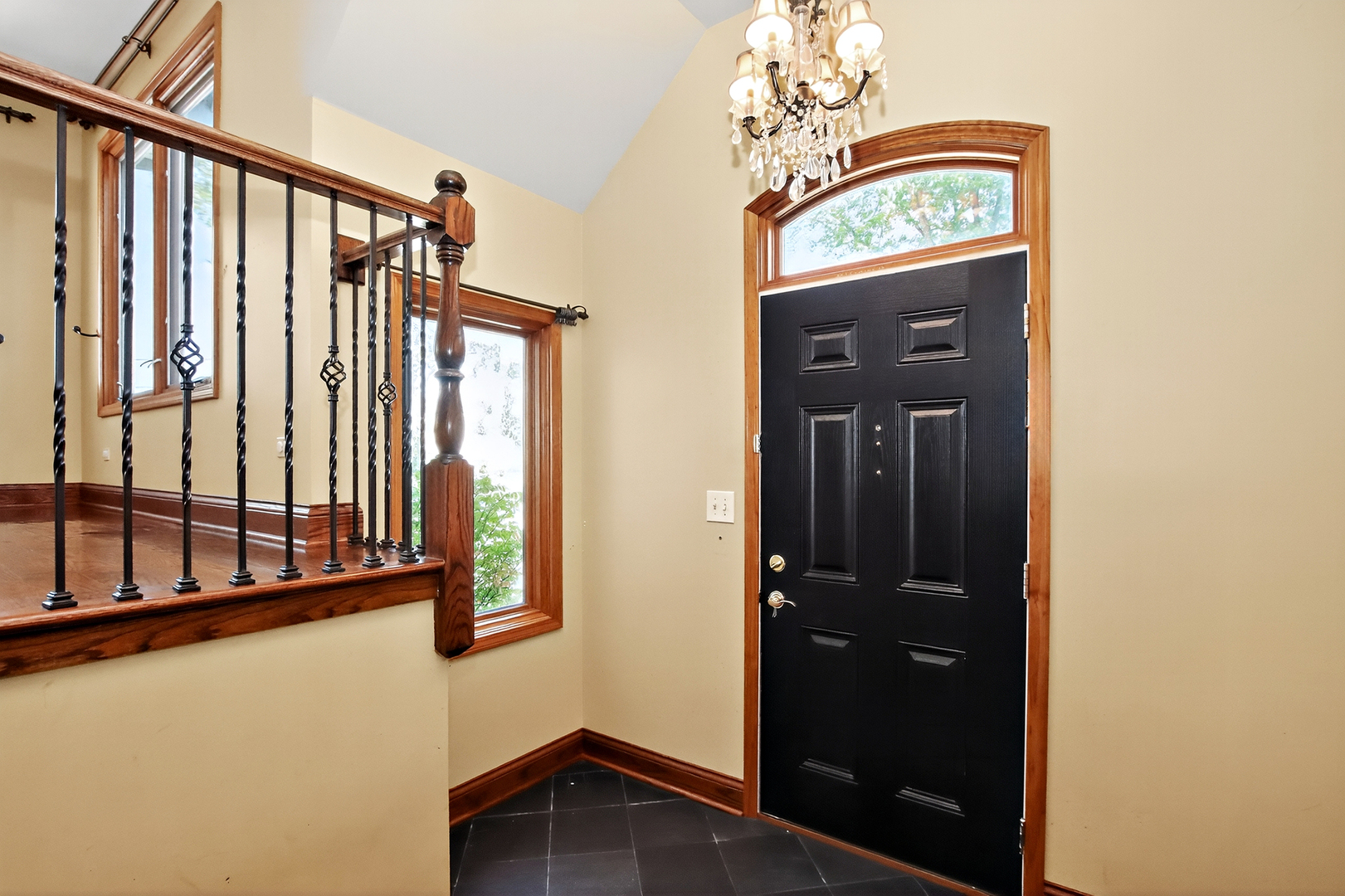 1417 E Joyce Avenue, Palatine, IL 60074