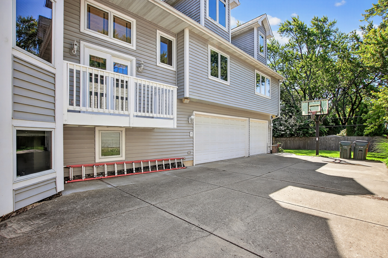 1417 E Joyce Avenue, Palatine, IL 60074
