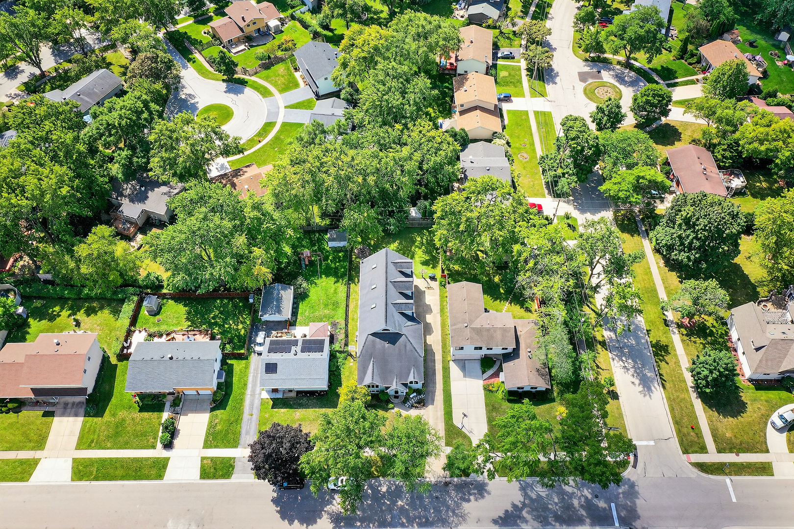 1417 E Joyce Avenue, Palatine, IL 60074
